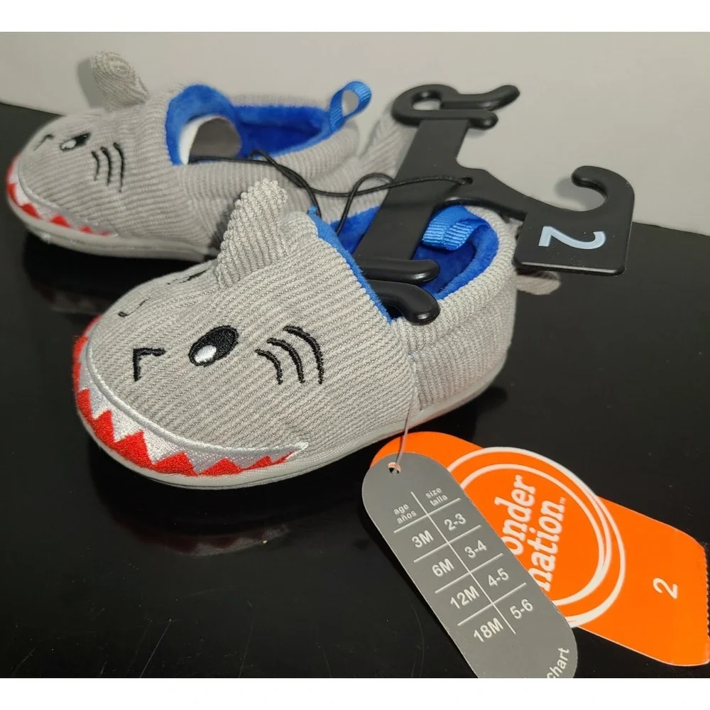 NWT Wonder Nation Gray SHARK Cord Slippers BABY SIZE 2 (3 mo) House Shoes UNISEX